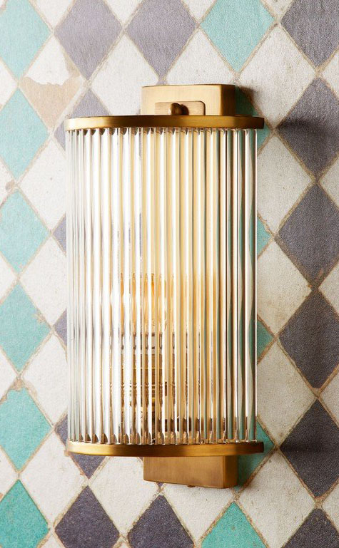 A photo of the brass wall light.